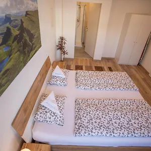 Apartment Deluxe New Center, Innsbruck